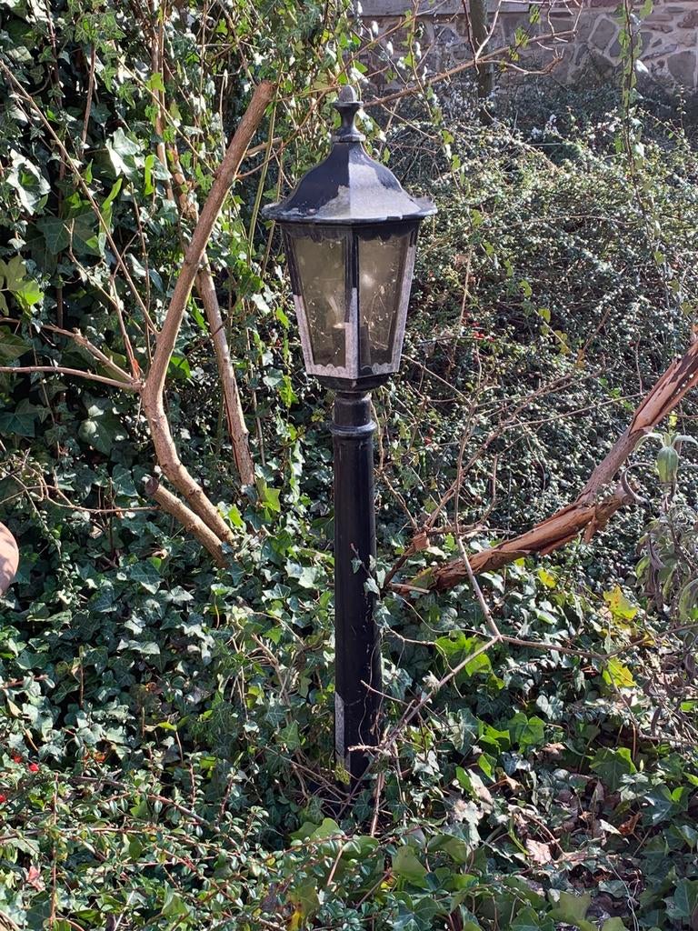 Antieke buitenlamp. Functioneerd prima, Jardin & Terrasse, Éclairage extérieur, Utilisé, Lampadaire, Alimentation secteur, Enlèvement