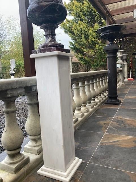 pilaar marmer zgst 88x22x22  en vaas tuinvaas, Enlèvement, Comme neuf