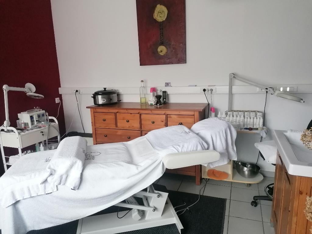 Praktijkruimte te huur voor med. pedicure of nagelstyliste, Maison de coin, Louvain