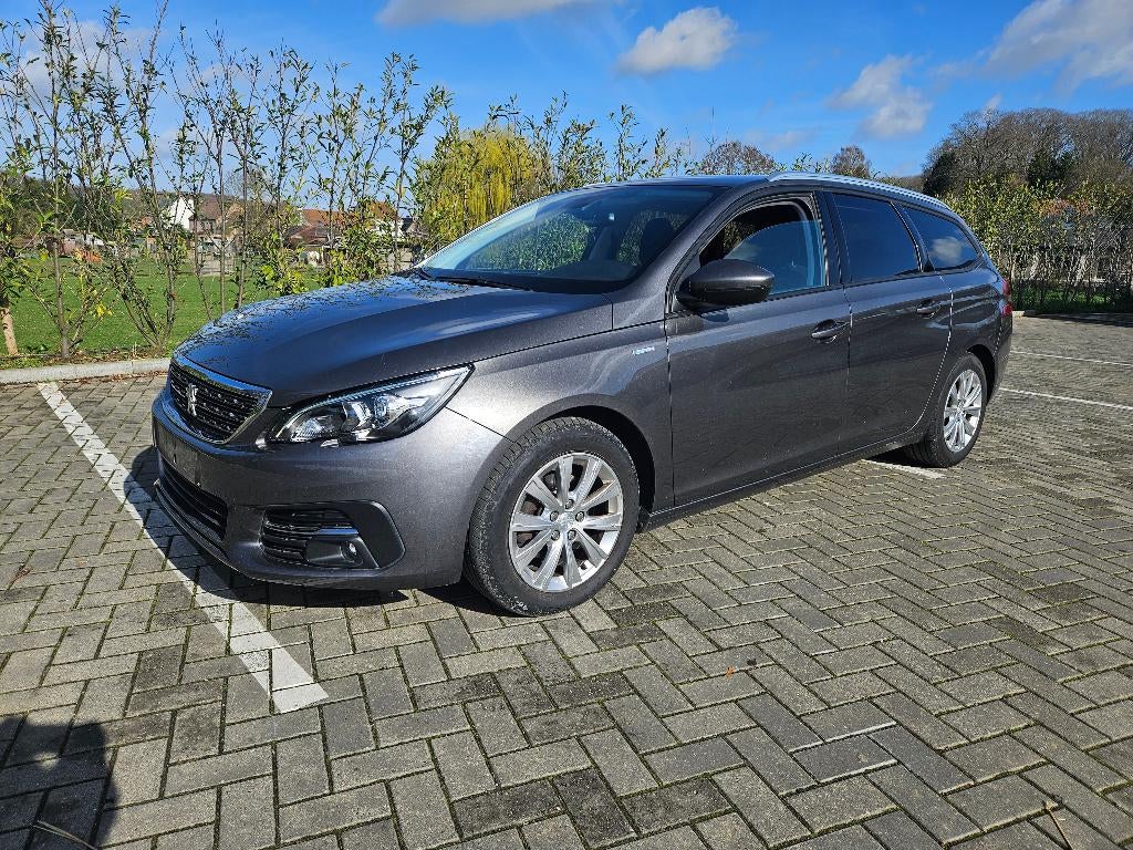 Peugeot 308 1.5 BlueHDi 112.907 KM ACHTERUITRIJCAMERA, Voorwielaandrijving, Stof, 4 cilinders, Zwart