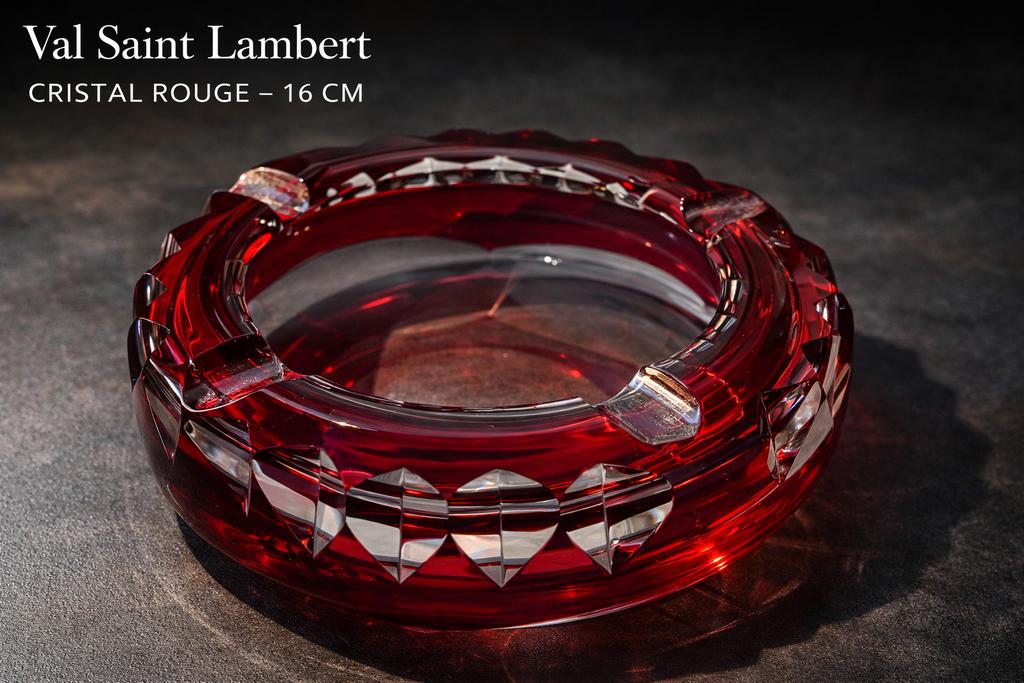 Val Saint Lambert asbak van rood kristal 16 cm vintage, Antiek en Kunst, Ophalen
