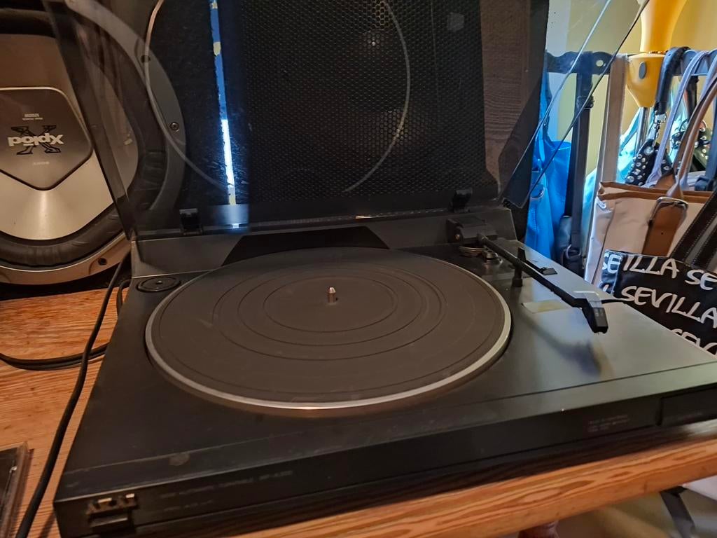 Platenspeler Akai AP-A305, Audio, Tv en Foto, Platenspelers, Ophalen, Gebruikt, Platenspeler, Akai