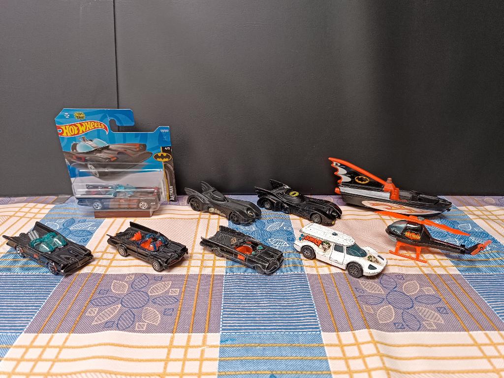 Batman - Corgi - Ertl - Husky - Hot Wheels - Hotwheels, Ophalen of Verzenden, Gebruikt, Film, Actiefiguur of Pop