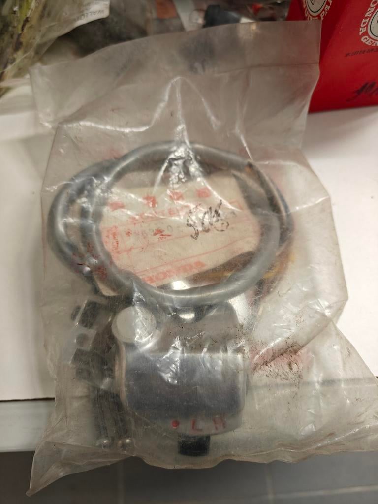 SWITCH ASSY., STARTER W/LIGHT CB125 CD125 HONDA 35300230023, Enlèvement ou Envoi