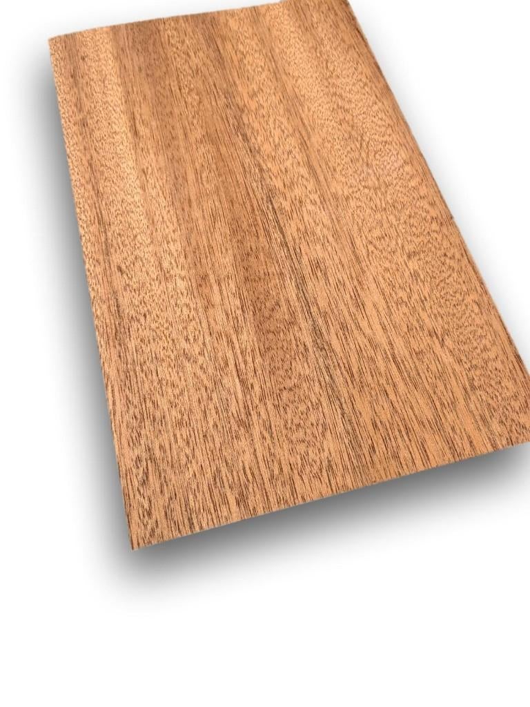 Placage d'acajou | 2,4 mm d'épaisseur | 28x17 cm, Hobby & Loisirs créatifs, Bricolage, Neuf, Envoi