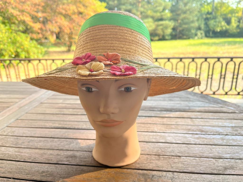 Chapeau de paille ancien (2) - 4 pièces disponibles, Enlèvement, Porté, Chapeau