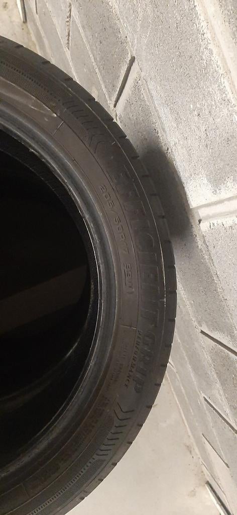 Pneus Goodyear Efficient grip, Autos : Pièces & Accessoires, Pneus & Jantes, Enlèvement, Pneu(s)