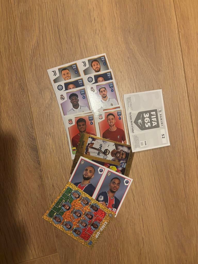 VERSCHILLENDE PANINI FIFA 365 2021 EN 2023 KAARTEN, Enlèvement ou Envoi, Comme neuf, Autres types