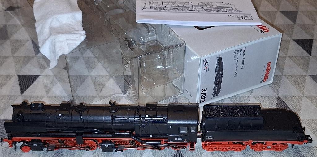 Märklin HO 37023 stoomloc met tender van de DRG, Enlèvement ou Envoi, Comme neuf, Locomotive, Märklin