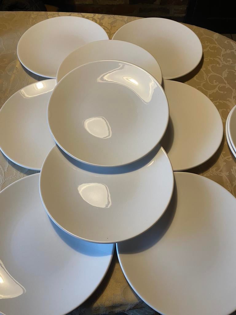 11 platte borden, Ophalen of Verzenden, Bord(en)