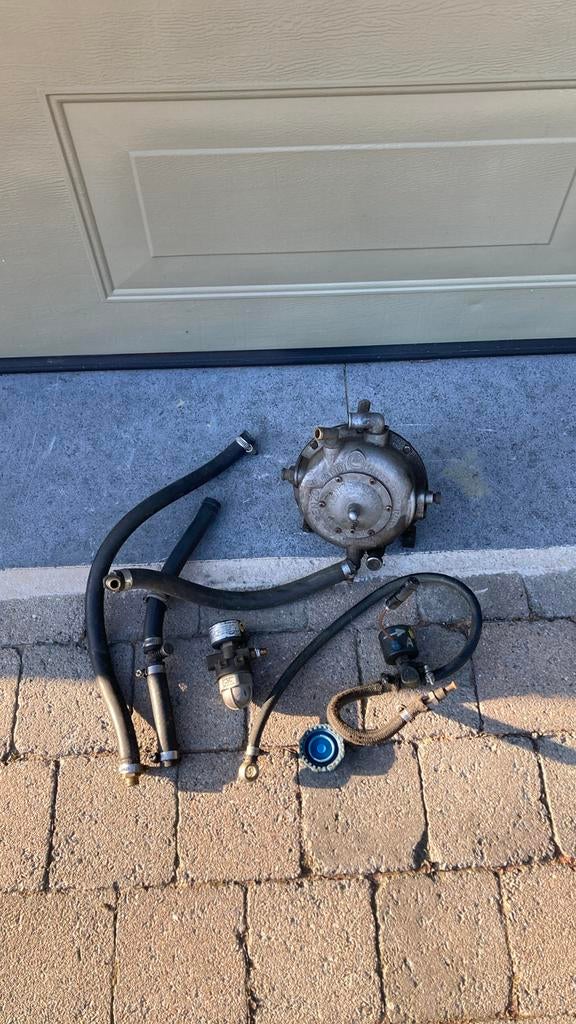 Renzo LPG gasinstallatie, Auto-onderdelen, Brandstofsystemen, Ophalen, Gebruikt