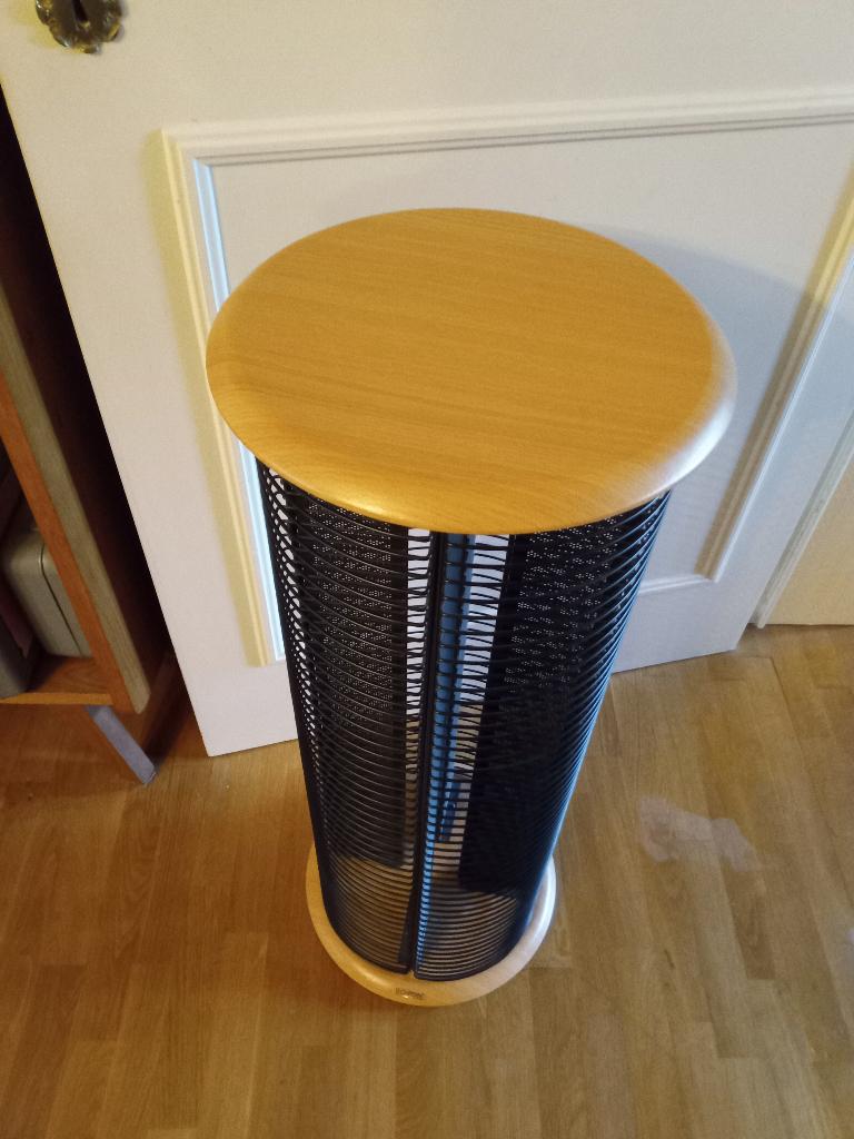 Techpoint CD rekje draaiend rond 200 CD's, Ophalen, 150 discs of meer, Zo goed als nieuw, Cd's