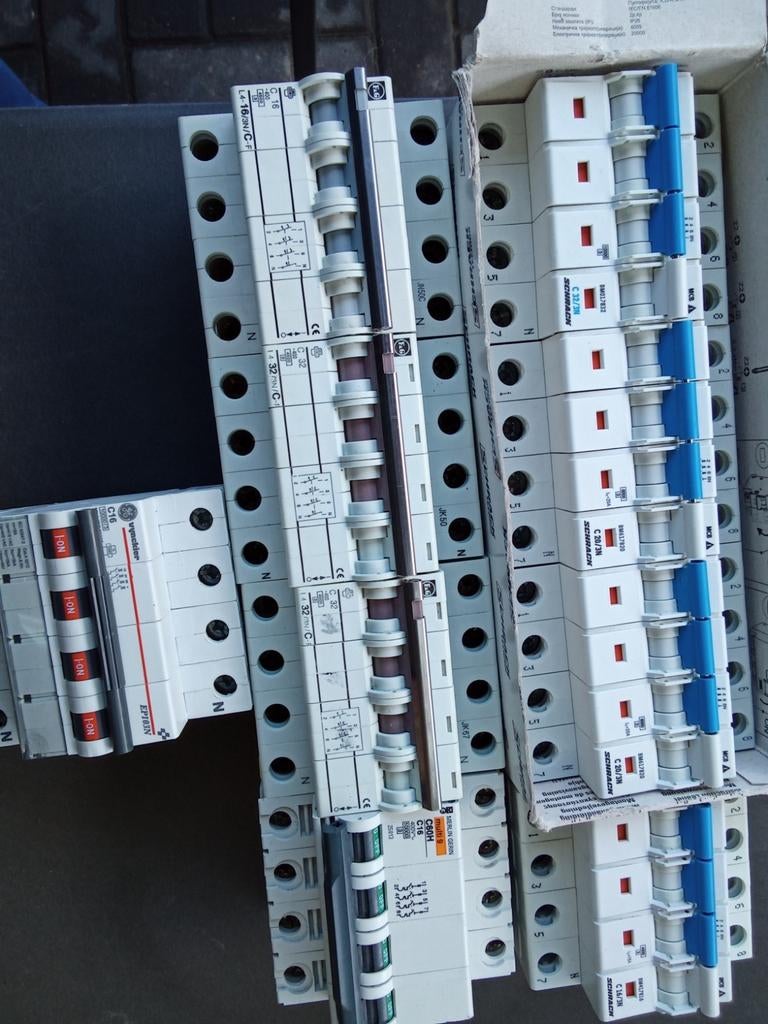 4polige automaten, Doe-het-zelf en Bouw, Ophalen