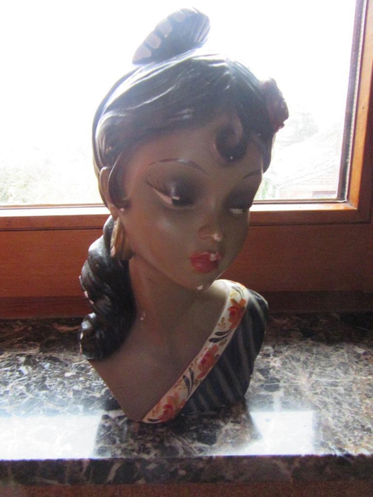 Buste en plâtre d'une jeune espagnole ibérique de S Melani, Enlèvement