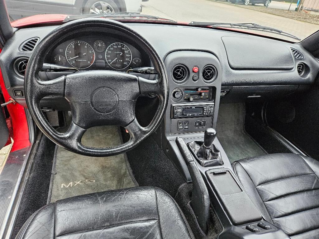 Mazda MX-5 NA Oldtimer, nieuwe softtop, garantie, leder, Achterwielaandrijving, Zwart, 4 cilinders, Cabriolet