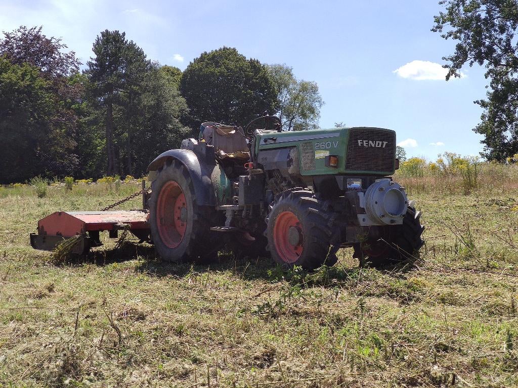 FENDT 260V met toebehoren, Zakelijke goederen, Ophalen, Gebruikt, Meer dan 10000, Tot 80 Pk