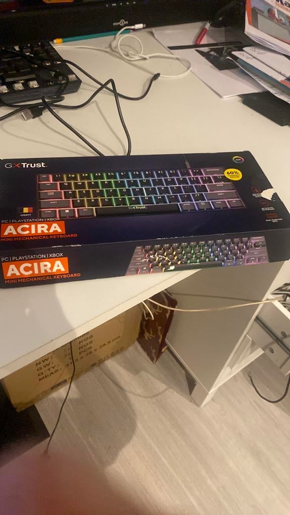 Trust GXT 867 Acira, Computers en Software, Toetsenborden, Azerty, Ophalen