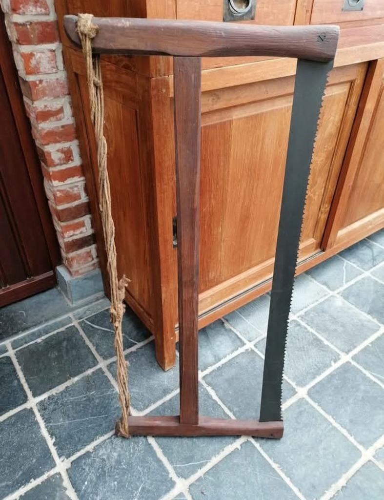 Oude handzaag, Ophalen