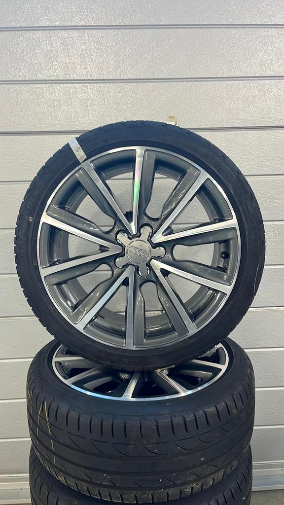 Kit audi pneus et Jantes occasion 215 40 R17, Autos : Pièces & Accessoires, Enlèvement, Pneu(s)