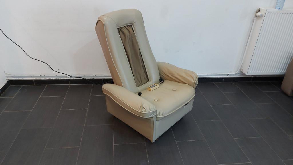 ancien fauteuil relax massant brightestK Koizumi MB 111, Enlèvement ou Envoi, Utilisé, Cuir