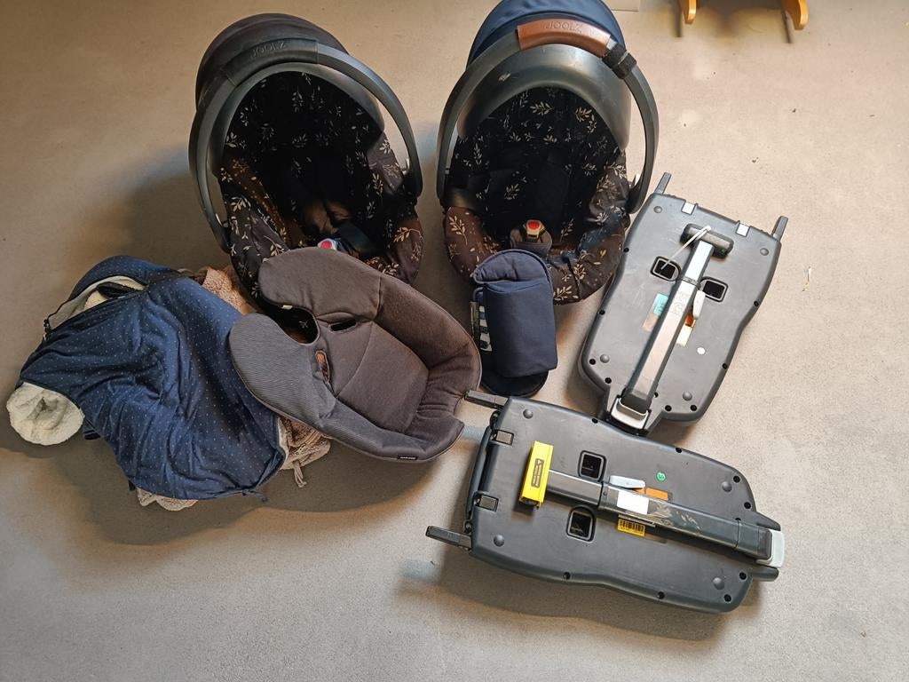 2 autostoelen baby, Kinderen en Baby's, Ophalen, Gebruikt, Overige merken, Isofix