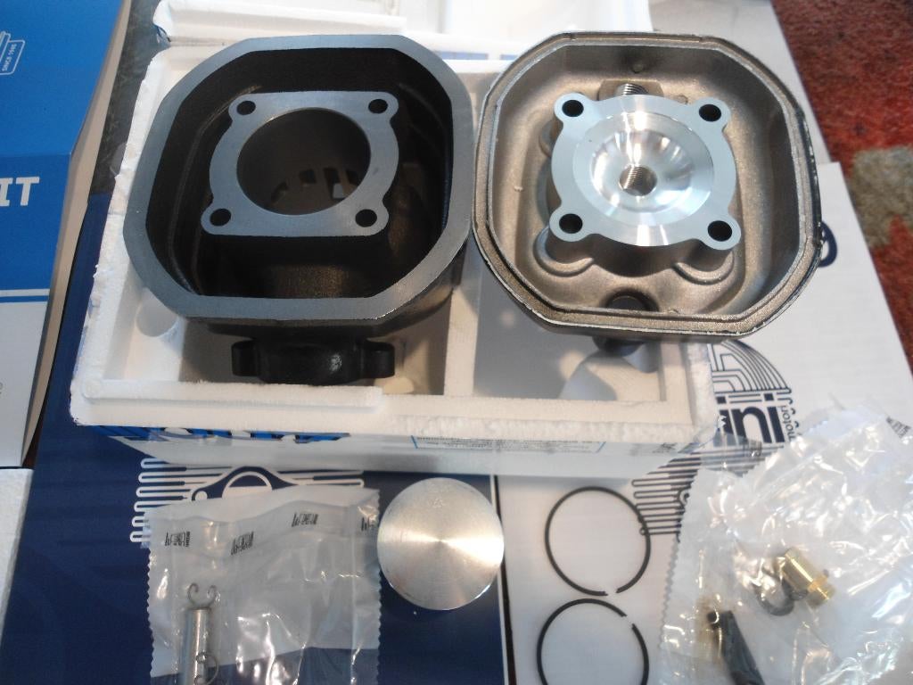 Honda Camino : cylindre refroidi par eau 215€, Enlèvement, Neuf, Cylindre, Honda Camino