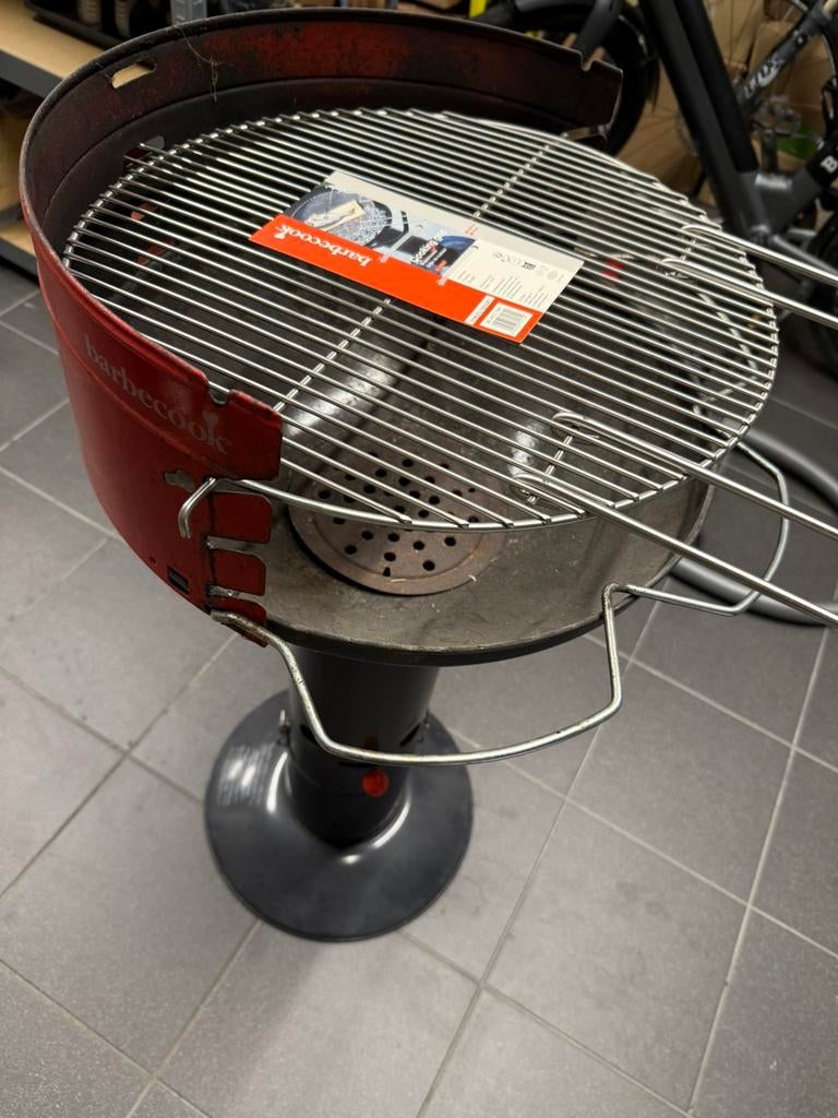 Weber BBQ met nieuwe grill, Tuin en Terras, Ophalen, Gebruikt