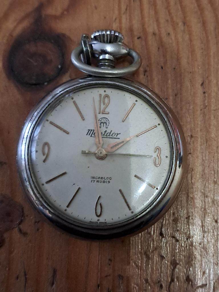 Montre gousset Montdor 17 rubis, Autres marques, 1930 à 1960, Acier, Enlèvement