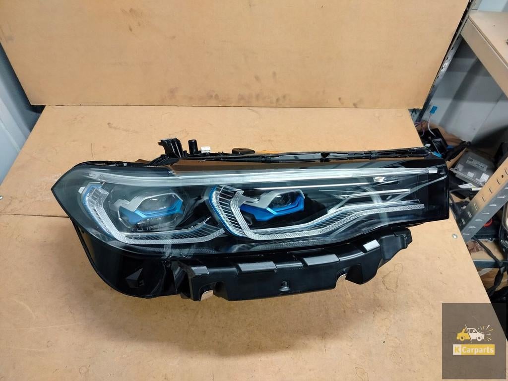 9852956, BMW X7 G07 Laser droit, Petuelring 130
80788  Munich, DE, Info@bmw.de, Utilisé, BMW