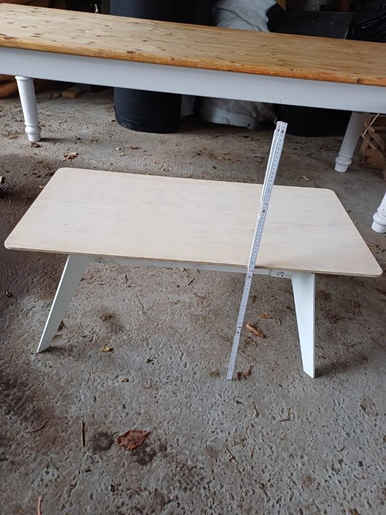 table - table basse, Maison & Meubles, Enlèvement, Utilisé, 50 à 75 cm
