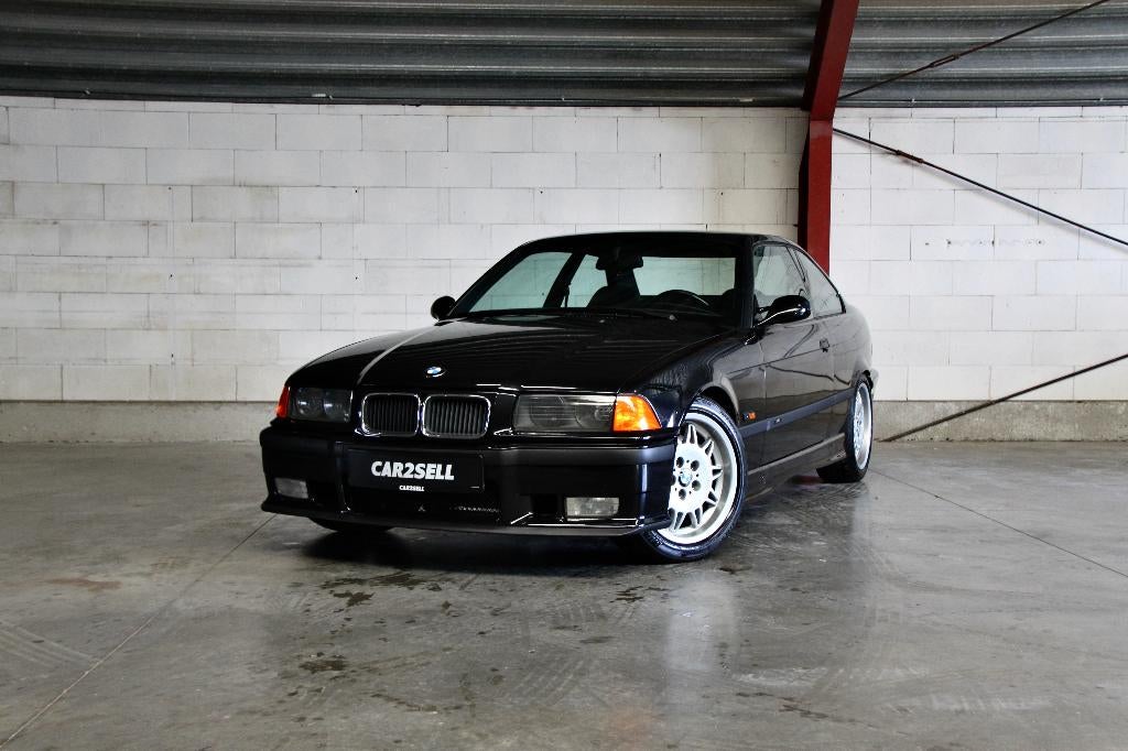 BMW M3 E36 Coupé 3.0 benzine manueel ***OLDTIMER***, Auto's, 4 zetels, Achterwielaandrijving, https://public.car-pass.be/vhr/64b03d82-3a36-4f21-a678-1fcd5489f2fd