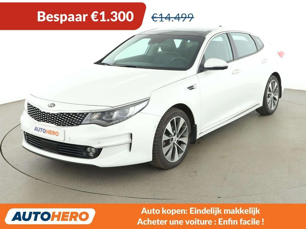 Kia Optima 1.7 CRDi Emotion (bj 2018, automaat), Auto's, Kia, Zwart, Optima, Wit, Leder
