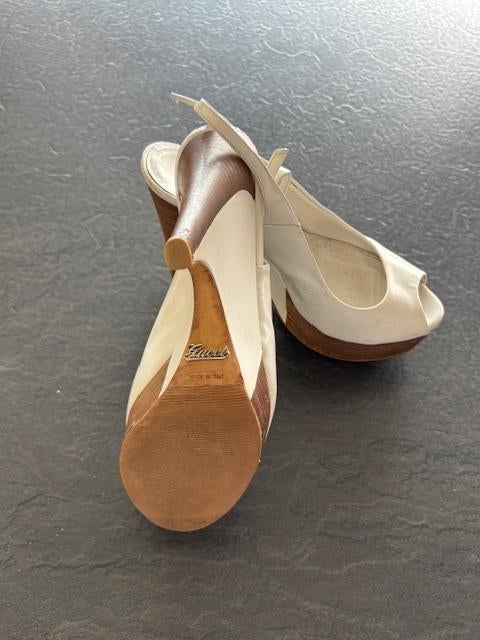 GUCCI sleehak, Ophalen, Wit, Gucci, Schoenen met hoge hakken