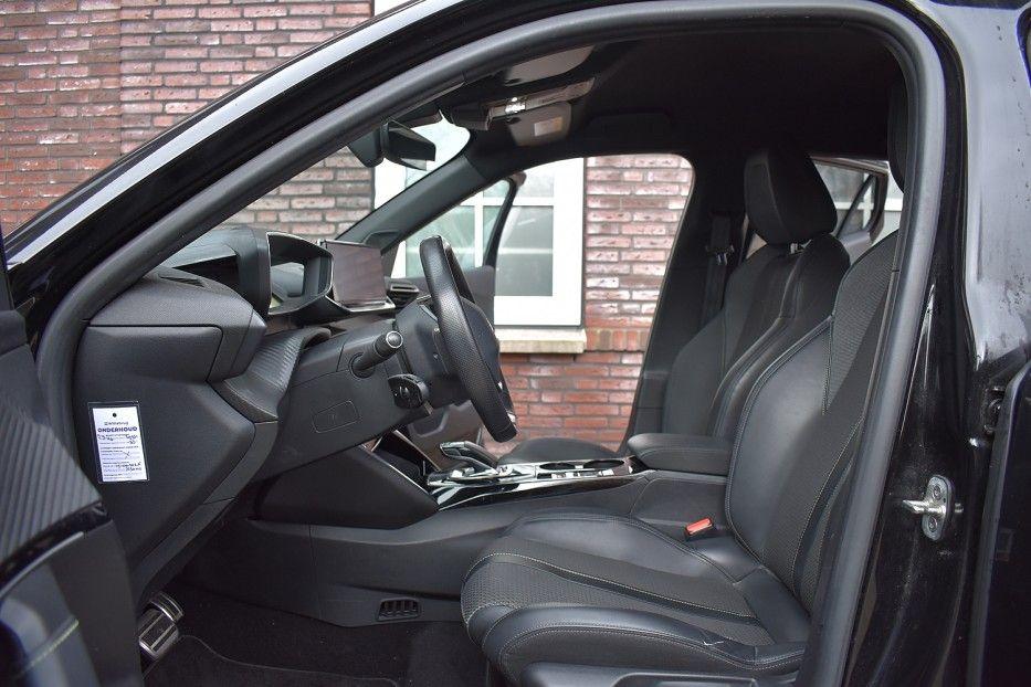 Peugeot e-2008 EV GT Line 50 kWh 3-fase SOH 92% Wij zijn op, Auto's, Zwart, Zwart, Parkeersensor, SUV of Terreinwagen