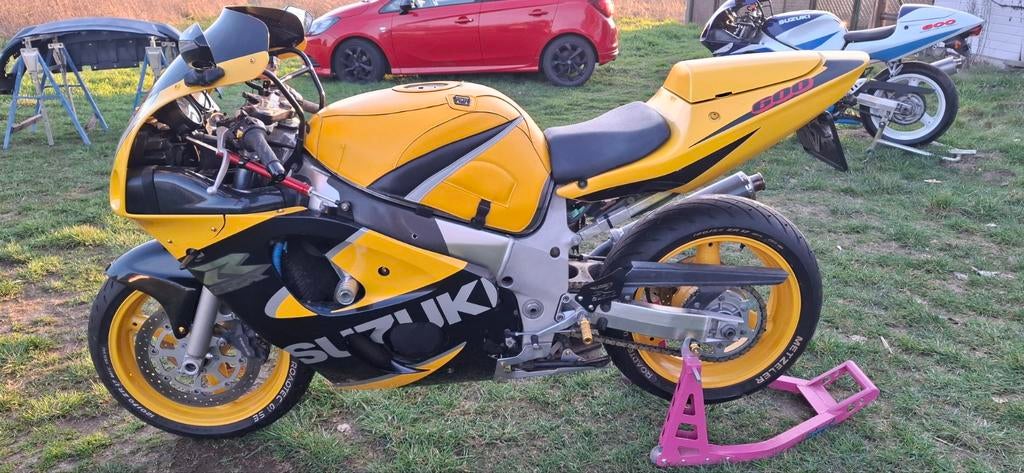 Suzuki GSX-R 600 SRAD 1998, Motoren, Motoren | Suzuki, 4 cilinders, Motorrijbewijs A, Meer dan 35 kW, 600 cc