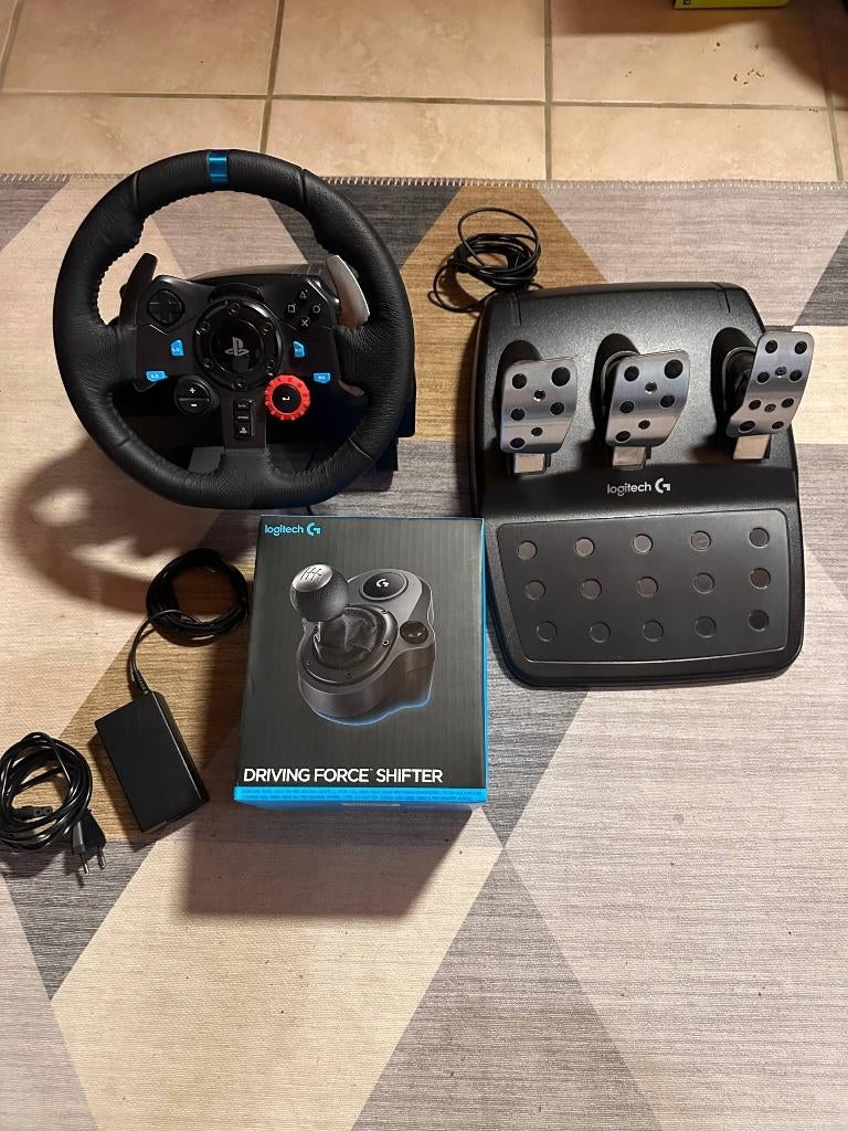 Logitech G29 + Shifter (complete set) – uitstekende staat, Ophalen of Verzenden, Zo goed als nieuw, Controller, PlayStation 4