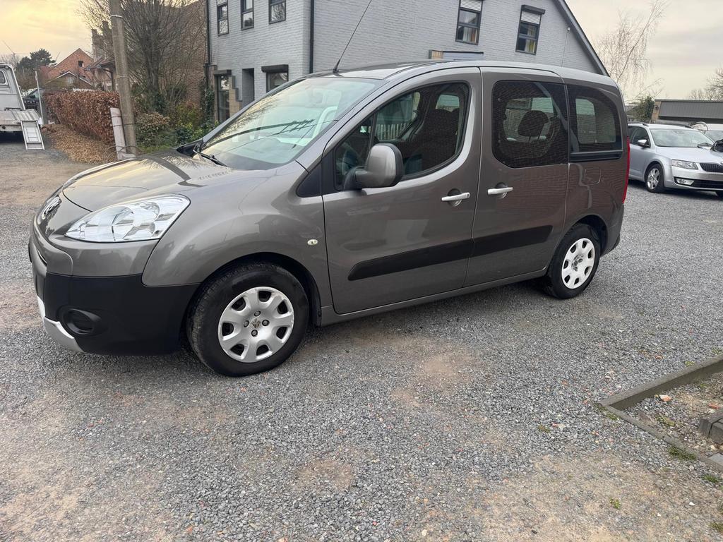 Peugeot Partner Tepee 1.6 e-HDi,Automatique,1er propriétaire, Autos, Achat, Entretenue par le concessionnaire, 5 portes, Automatique