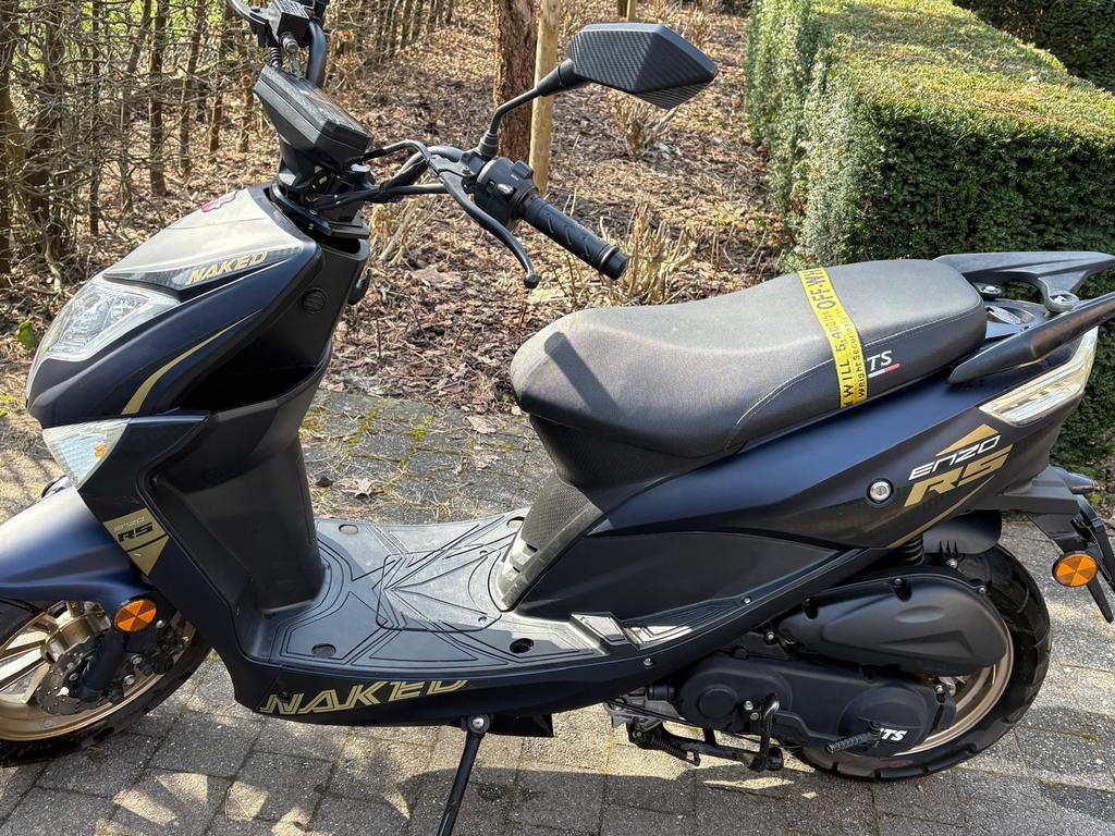 Gts Enzo Naked, Comme neuf, Enlèvement, Classe A (25 km/h), Essence