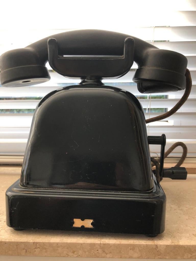 Antieke telefoon met zwengel, Antiek en Kunst, Ophalen