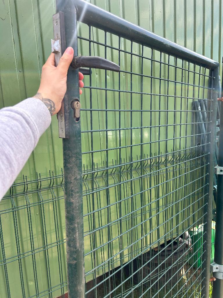 Ren, Dieren en Toebehoren, Knaagdieren en Konijnen | Hokken en Kooien, Zo goed als nieuw, Ren, 90 cm of meer, Ophalen