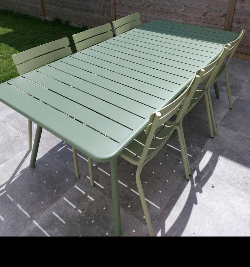 Tafel en stoelen van Fermob, Enlèvement