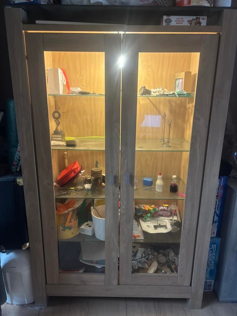 Vitrinekast met verlichting, Ophalen, Gebruikt
