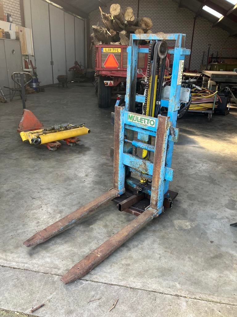 Mât élévateur de caisses à vendre, Articles professionnels, Agriculture | Outils, Enlèvement