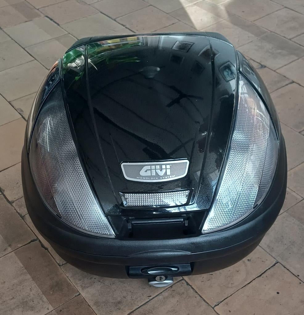 magnifique top case 45 L, Enlèvement