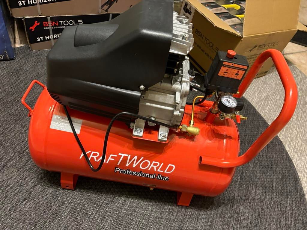 Compresseur 50L KraftWorld, Bricolage & Construction, Compresseurs, Enlèvement ou Envoi, Comme neuf