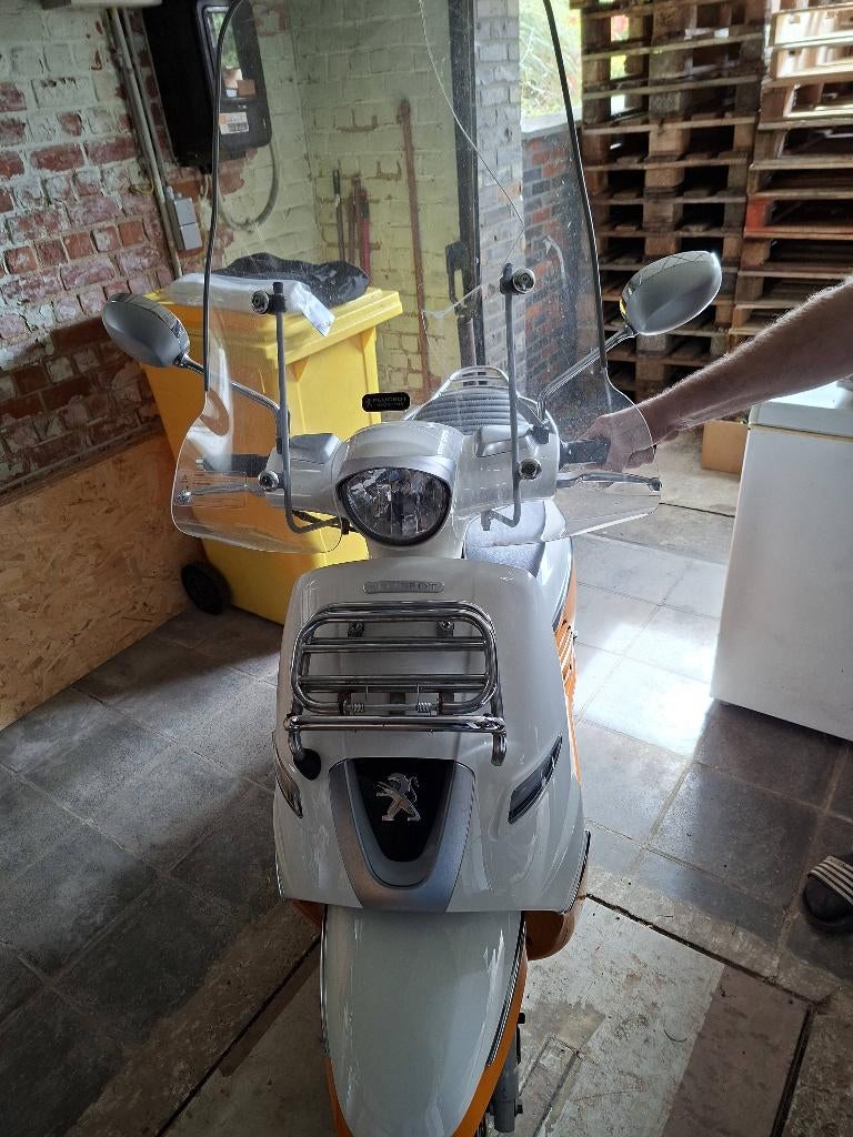 Brommer Peugeot Django, Fietsen en Brommers, Ophalen, Gebruikt, Overige modellen, 0 versnellingen