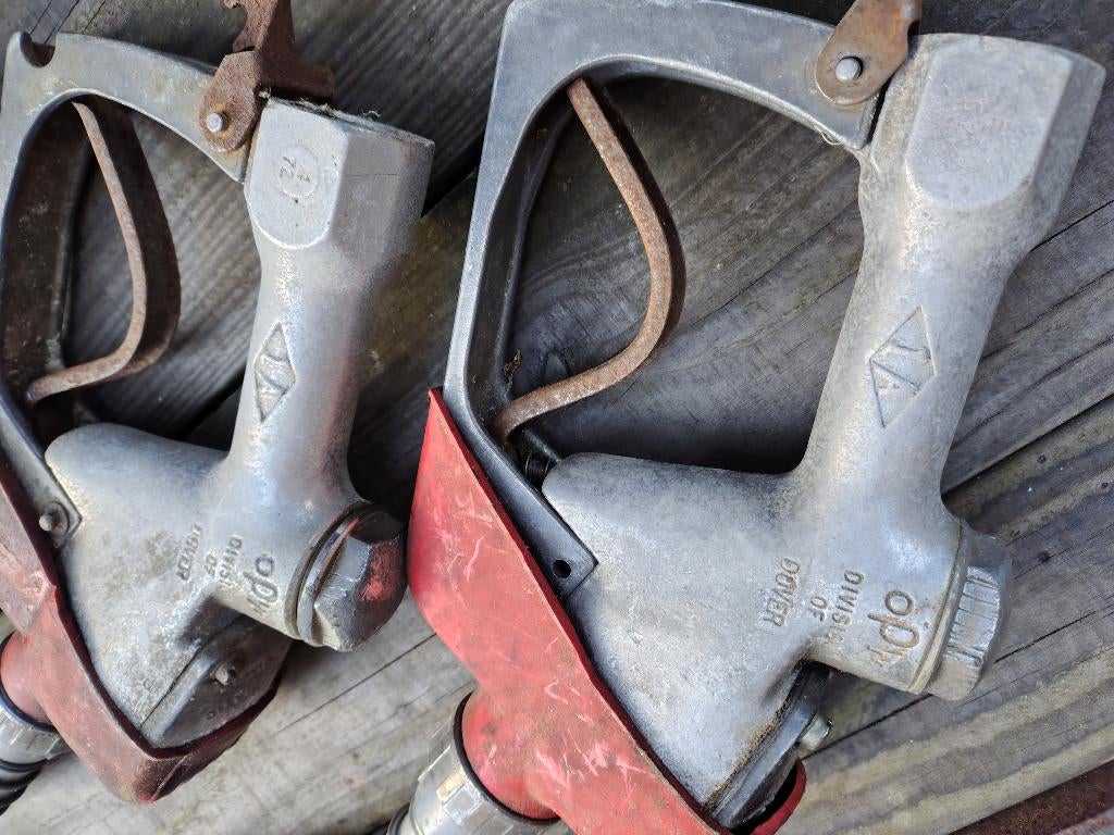 brandsrof sproeier, Ophalen