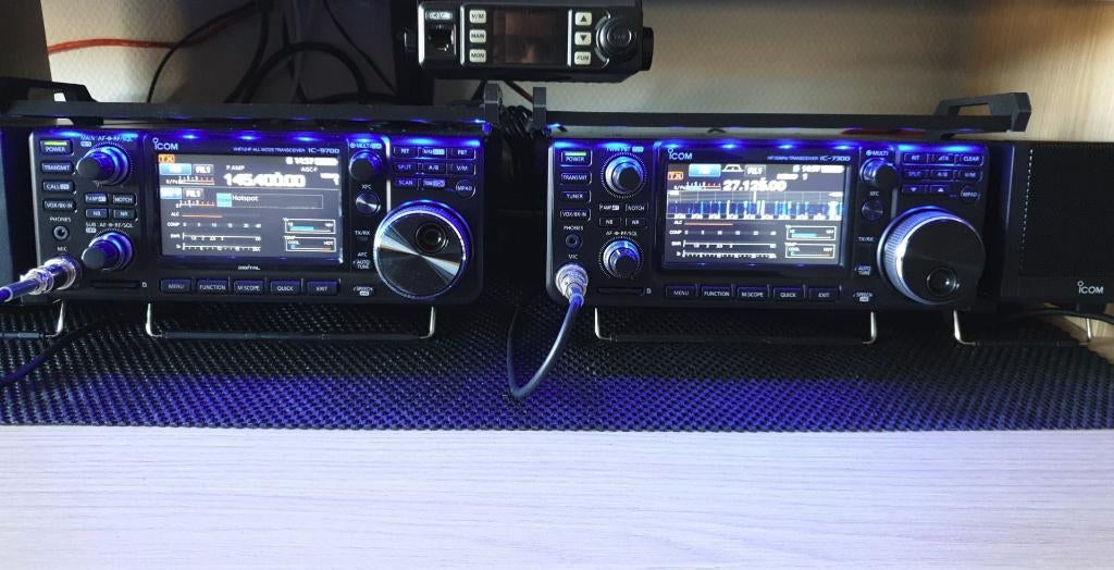 LED lichtbalk voor IC-7300 en IC-9700 (NIEUW), Telecommunicatie, Verzenden, Nieuw, Zender en Ontvanger