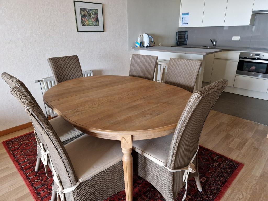 .Table de salle à manger en chêne massif avec 6 chaises., Maison & Meubles, Cinq personnes ou plus, Landelijk, klassiek, Comme neuf