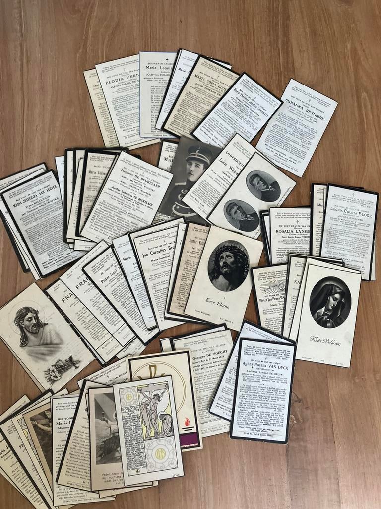 Lot oude doodsprentjes voor 1950, Verzamelen, Bidprentjes en Rouwkaarten, Ophalen of Verzenden, Bidprentje